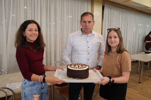 FLvjrnC4TGLeu8CAvtA3.jpg