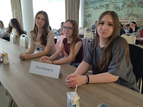 v2QIWYWu1cbfQTGtjnXE.jpg